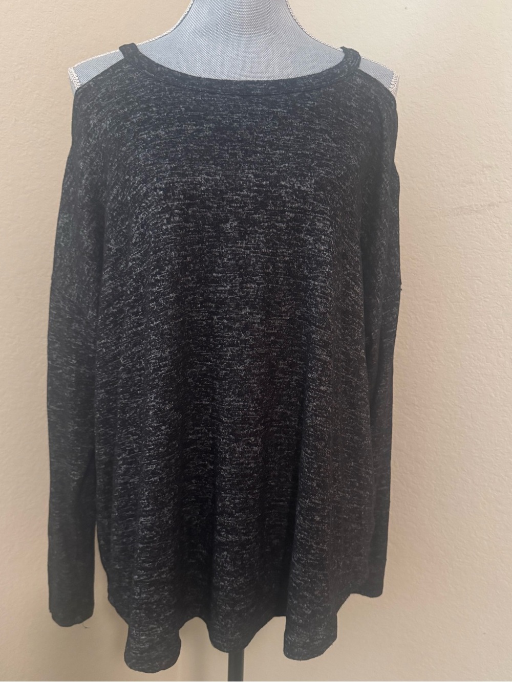 Women’s top - Charcoal